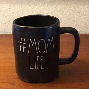 NWOT Rae Dunn #Mom Life Coffee Mug